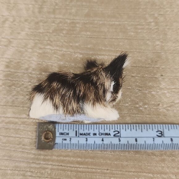 Miniature Cat Figurine - Picture 6 of 8